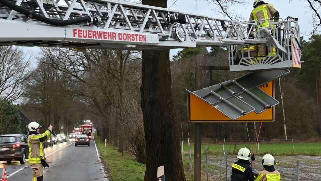 Sturm fegt über NRW – Zugstrecken gesperrt