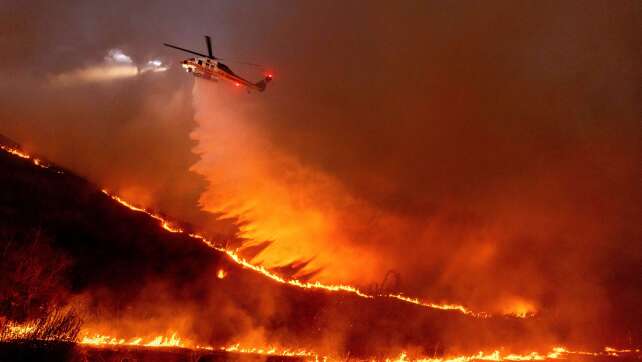 Flammeninferno im Raum Los Angeles zerstört 10.000 Gebäude