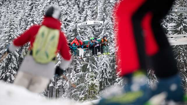 Bis 60 Zentimeter Schnee - Run auf Skigebiete im Sauerland