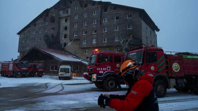 Katastrophe in türkischem Skihotel - Kritik an Brandschutz