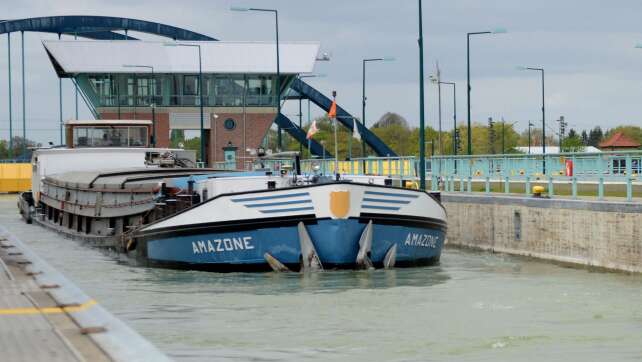 Verdi bestreikt Schleuse: Folgen für Schiffsverkehr erwartet