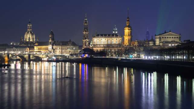 Dresden-Gedenken im Schatten von Krieg und Bundestagswahl