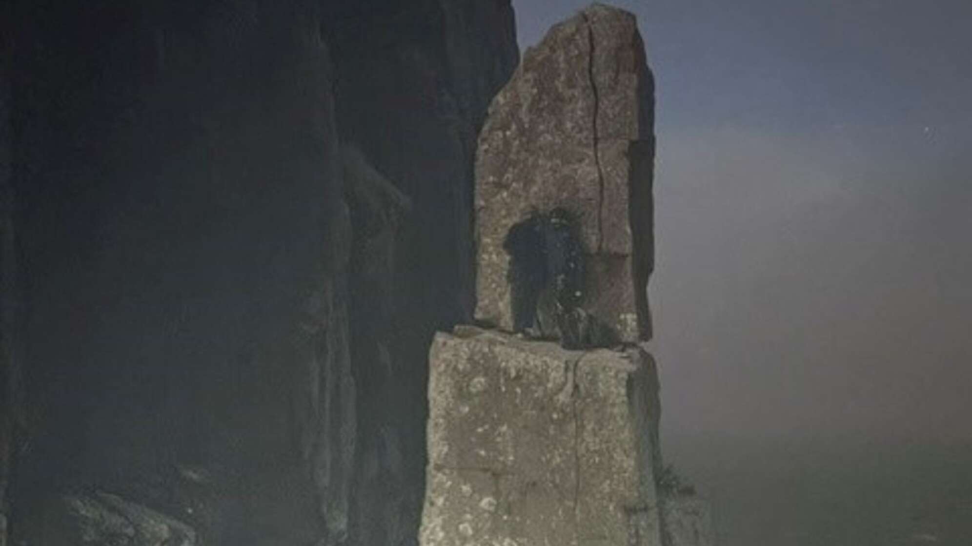 Kletterer auf dem Totem Pole in Tasmanien