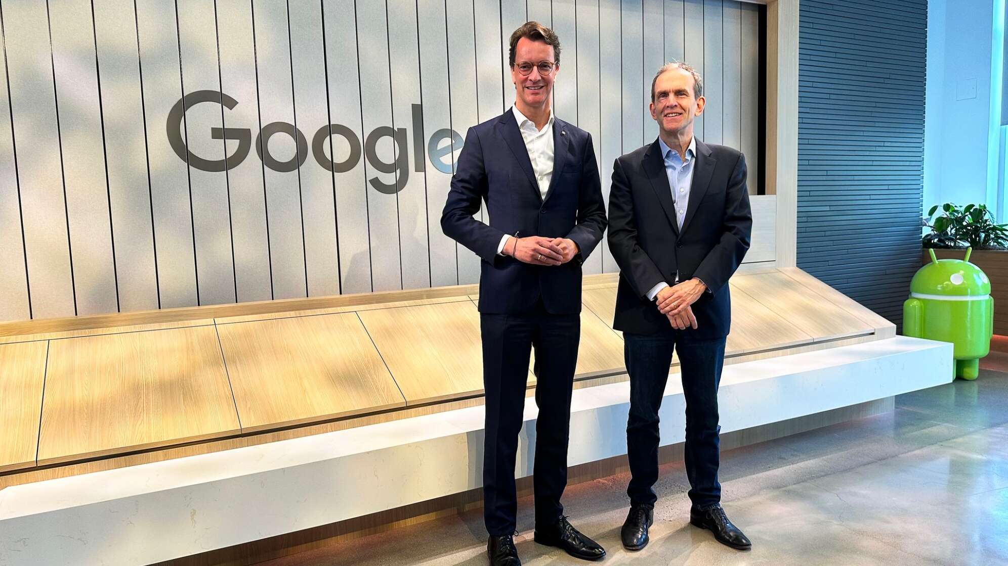 Hendrik Wüst und Google-Manager Kent Walker