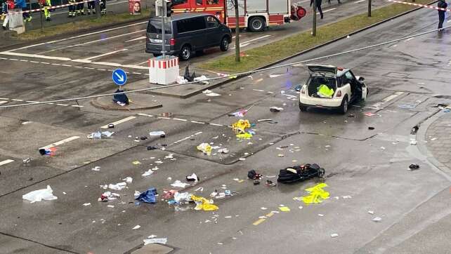 «Bitterer Tag für München» - Asylbewerber fährt in Demo