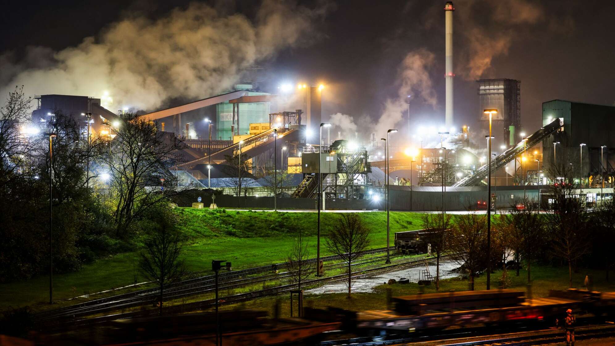 Landtag: Was tun gegen Entlassungswellen in der Industrie?