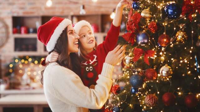 Plastik oder echter Weihnachtsbaum: Welcher ist besser für die Umwelt?