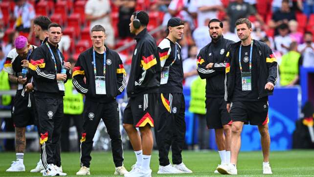 Deutschland beginnt gegen Spanien mit Can und Sané