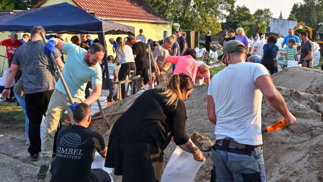 Brandenburg stellt sich auf Hochwassergefahr ein