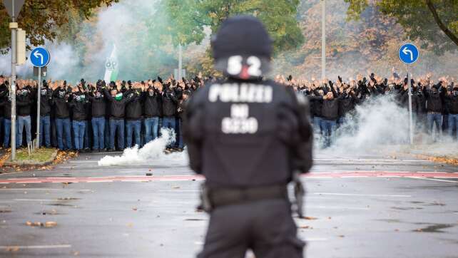 Medienbericht: Zehn Vorschläge gegen Gewalt in Stadien