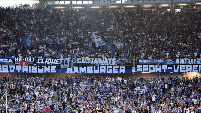 Anreise nach Düsseldorf: Polizeieinsatz im Zug mit HSV-Fans