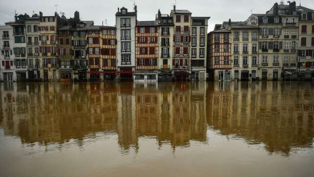 «Ein Trauma»: Frankreich kämpft gegen Wassermassen