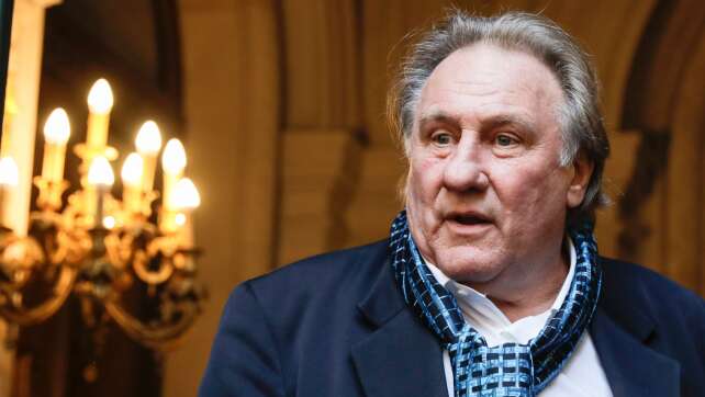 Prozess wegen sexueller Übergriffe: Was erwartet Depardieu?