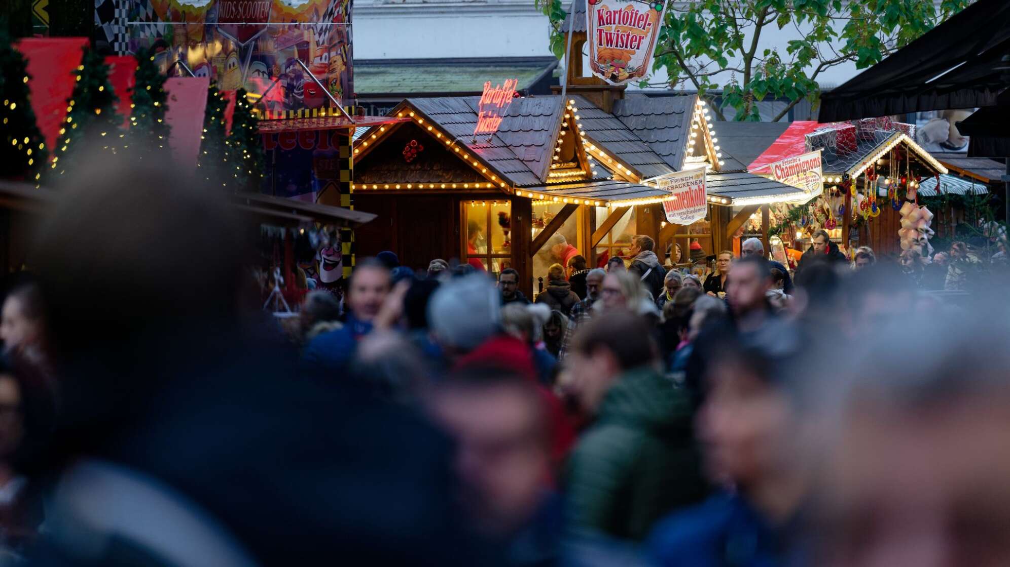 Weihnachtsmarkt in Essen-Steele öffnet