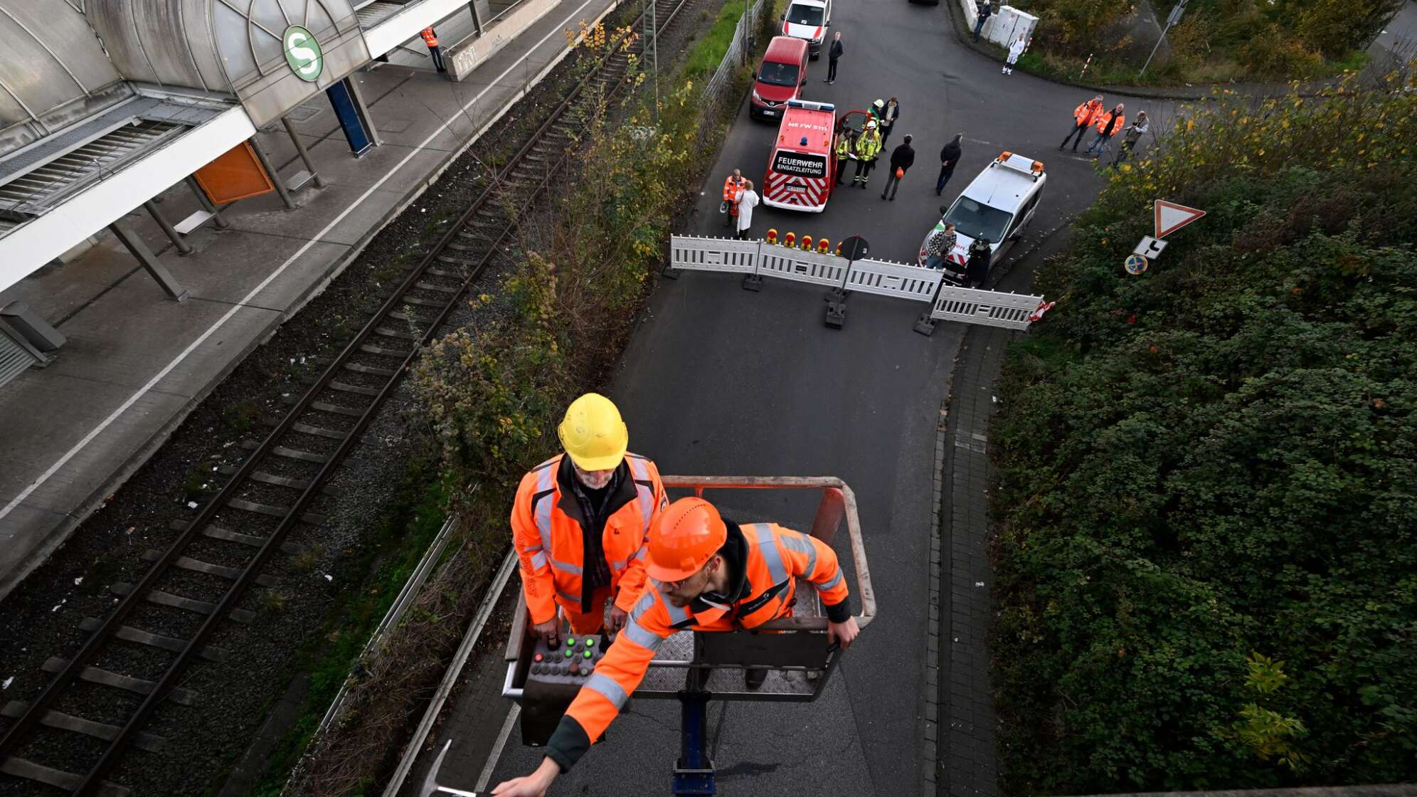 Schäden an Brücke in Langenfeld – Bahnverkehr betroffen