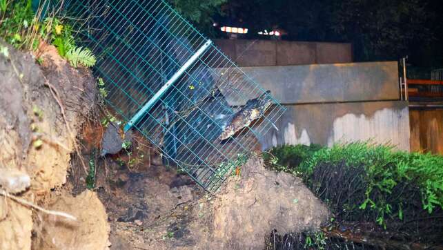 Pegelstände sinken nach viel Regen - Erdrutsch in Remscheid