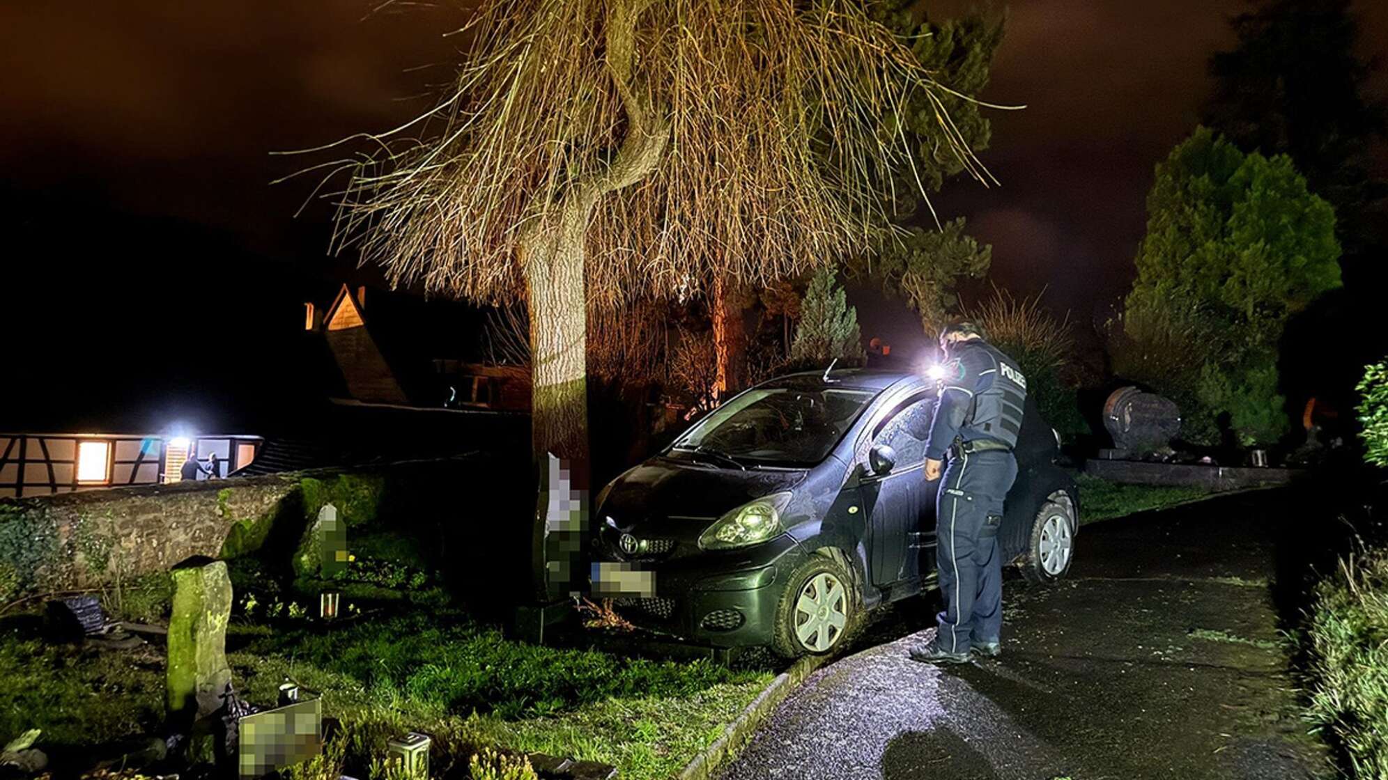 Verfolgungsjagd mit Polizei endet auf Friedhof