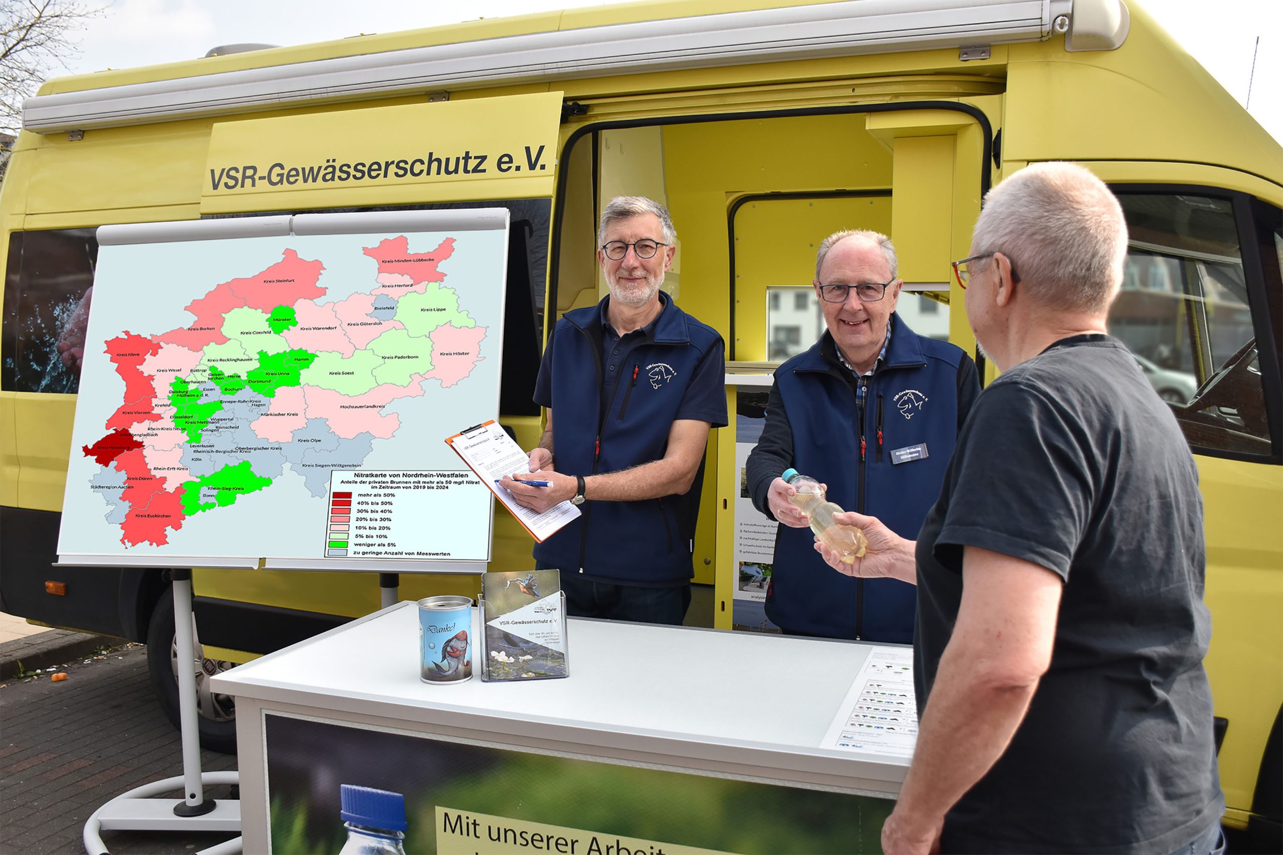Heinz-Theo van Wickeren und Heinz-Wilhelm Huelsmans beraten eine